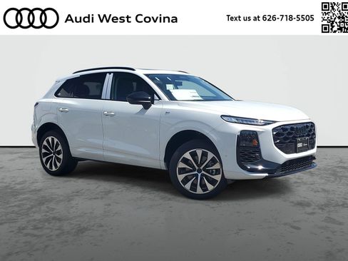 New 2026 Audi Q3 quattro 2.0T AWD/4WD image 1