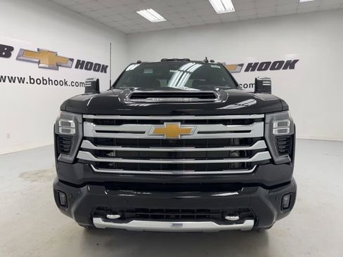 New 2025 Chevrolet Silverado 3500 High Country w/ Technology Package image 2