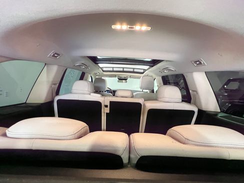 Used 2022 Mercedes-Benz GLS 450 4MATIC image 18