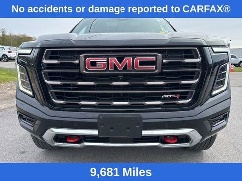 Used 2025 GMC Yukon AT4 Ultimate AWD/4WD image 2