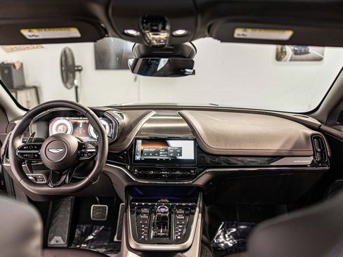 New 2026 Aston Martin DBX 707 image 38