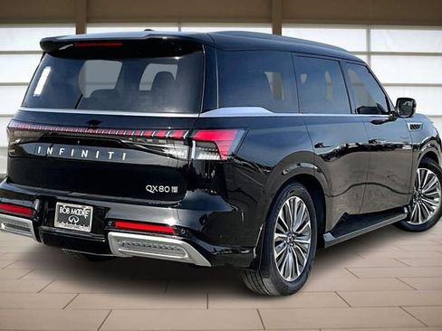 New 2026 INFINITI QX80 Luxe image 2