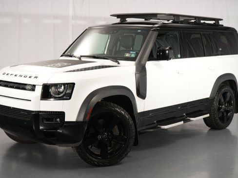 Used 2023 Land Rover Defender 130 X-Dynamic SE AWD/4WD image 1
