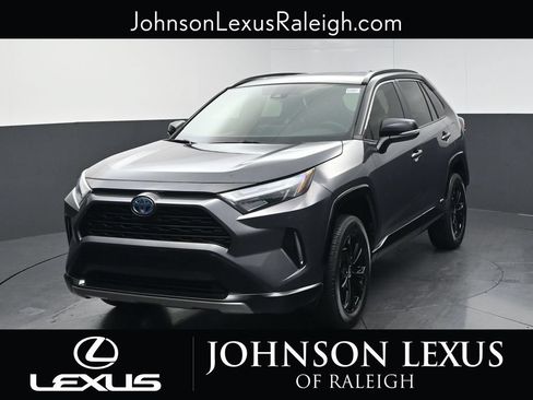 Used 2022 Toyota RAV4 XSE AWD/4WD image 5