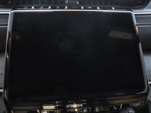 New 2025 Jeep Grand Cherokee Limited w/ Luxury Tech Group II image 18