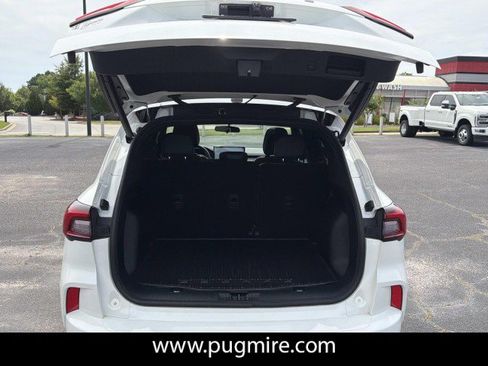 Used 2023 Ford Escape ST-Line w/ Tech Pack #1 FWD image 18