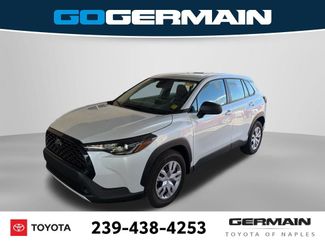 Used 2025 Toyota Corolla Cross L video 1