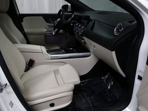 Certified 2026 Mercedes-Benz GLA 250 4MATIC image 34