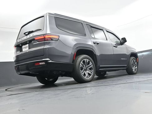 Used 2024 Jeep Wagoneer 4WD w/ Premium Group I image 44