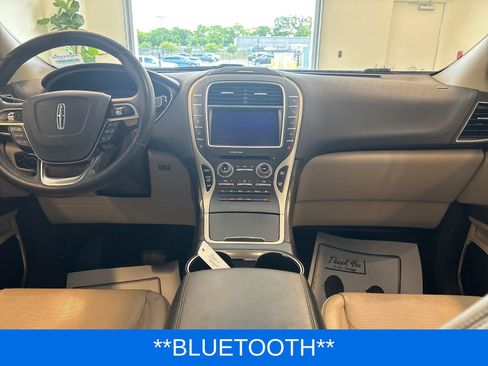 Used 2019 Lincoln Nautilus Reserve FWD image 9