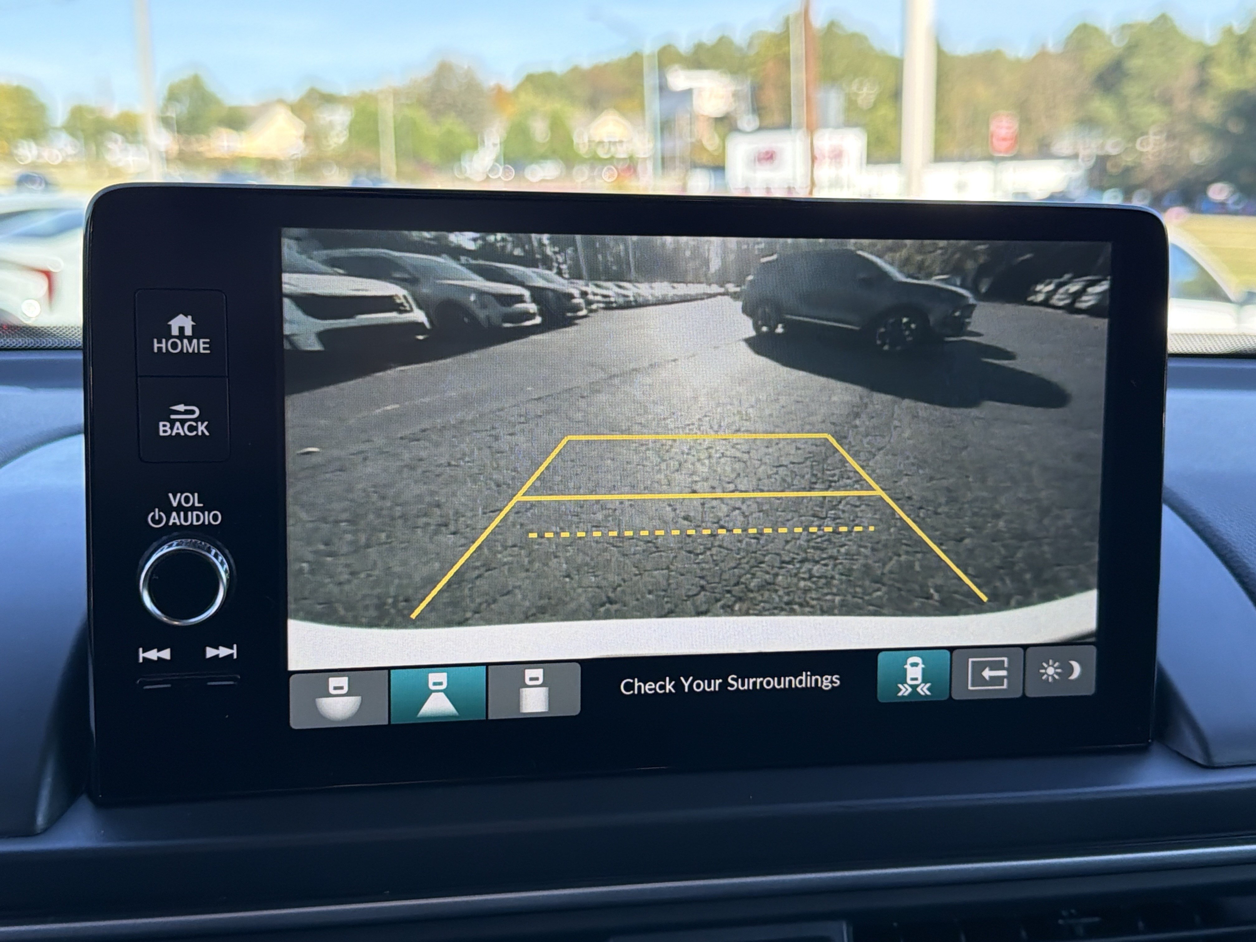 Used 2024 Honda Pilot Touring image 5