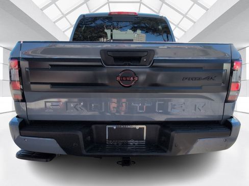 Certified 2025 Nissan Frontier PRO-4X image 6
