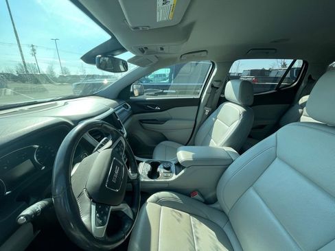 Used 2022 GMC Acadia SLT w/ Preferred Package image 6