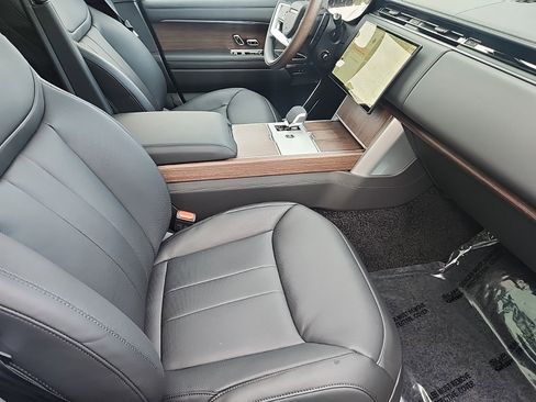 New 2025 Land Rover Range Rover Autobiography image 3