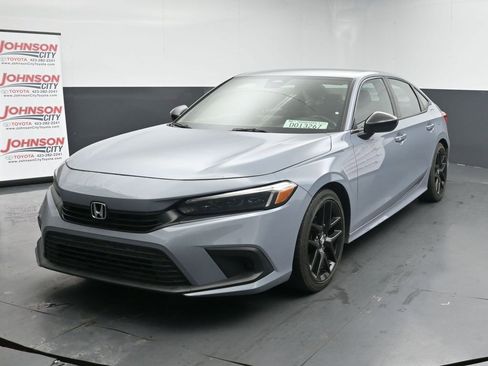 Used 2023 Honda Civic Sport image 4