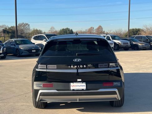 New 2026 Hyundai Ioniq 5 SEL image 10