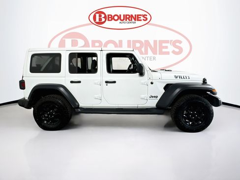 Used 2023 Jeep Wrangler Unlimited w/ Cold Weather Group AWD/4WD image 11