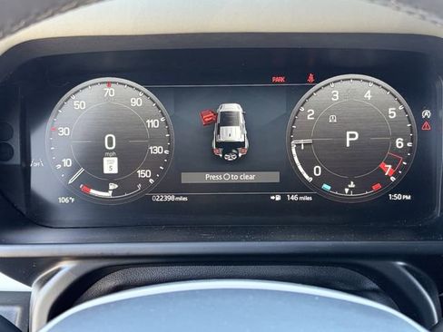 Used 2025 Land Rover Defender 110 X-Dynamic SE AWD/4WD image 12