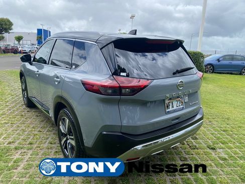 Used 2021 Nissan Rogue Platinum FWD image 5