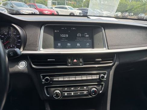 Used 2020 Kia Optima SE FWD image 14