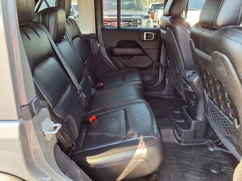 Used 2019 Jeep Wrangler Unlimited Rubicon w/ Dual Top Group image 15