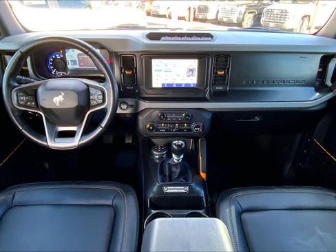 Used 2023 Ford Bronco Badlands image 16
