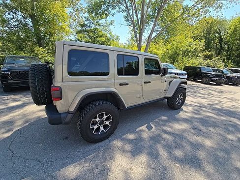Used 2022 Jeep Wrangler Unlimited Rubicon w/ Steel Bumper Group AWD/4WD image 8