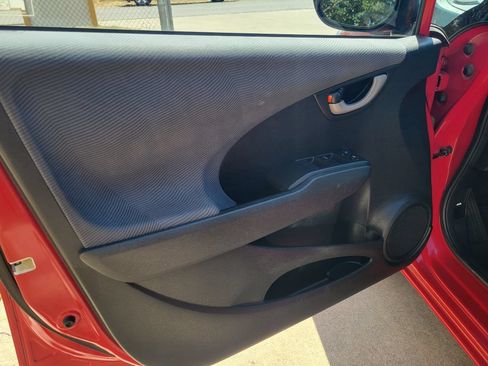 Used 2010 Honda Fit image 10