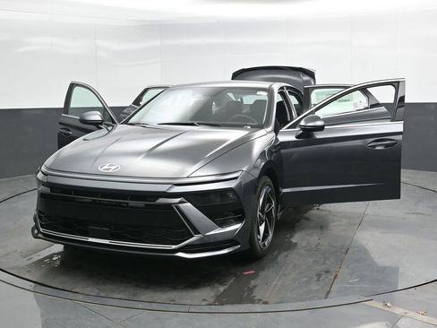 New 2026 Hyundai Sonata SEL FWD image 30