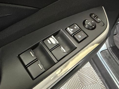 Used 2012 Honda CR-V EX-L image 11