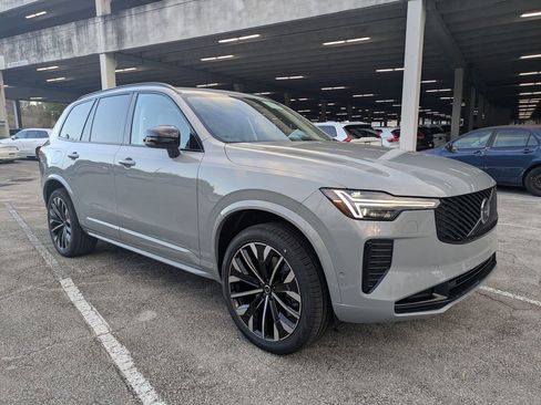 New 2026 Volvo XC90 T8 Ultra w/ Protection Package Premier AWD/4WD image 19