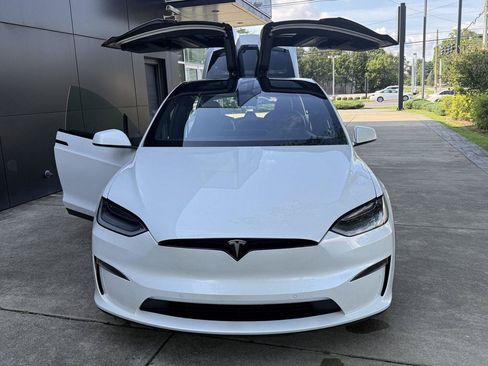 Used 2022 Tesla Model X AWD/4WD image 31
