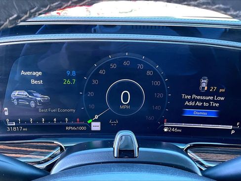 Used 2024 Cadillac Escalade Premium Luxury image 24