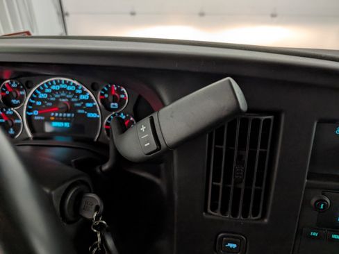 Used 2022 Chevrolet Express 3500 w/ Power Convenience Package image 16