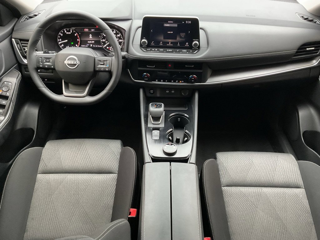 Used 2026 Nissan Rogue SV AWD/4WD image 16