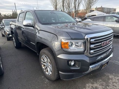 Used 2017 GMC Canyon SLT w/ Driver Alert Package image 3