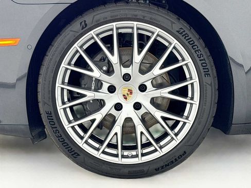 New 2025 Porsche Panamera image 32