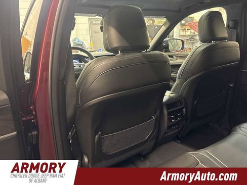 New 2026 Jeep Grand Cherokee Altitude image 27