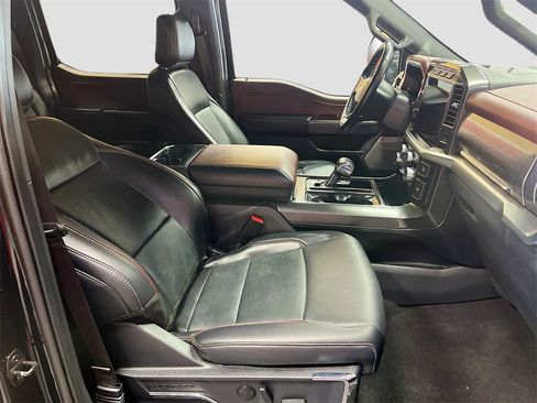 Used 2023 Ford F150 Lariat w/ Max Trailer Tow Package image 29