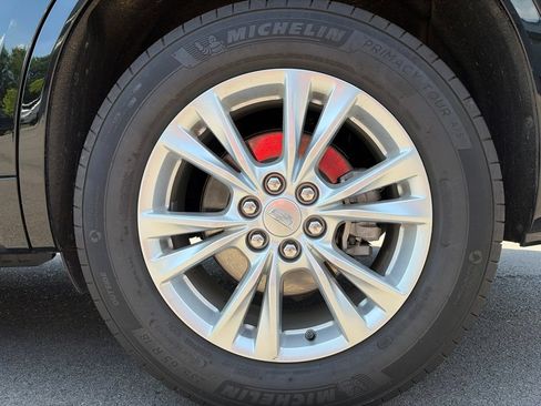 Used 2025 Cadillac XT6 Luxury FWD image 24