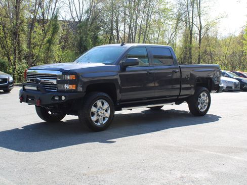 Used 2016 Chevrolet Silverado 2500 LT w/ LT Convenience Package image 3