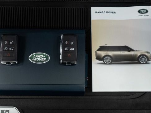Used 2025 Land Rover Range Rover SE AWD/4WD image 60