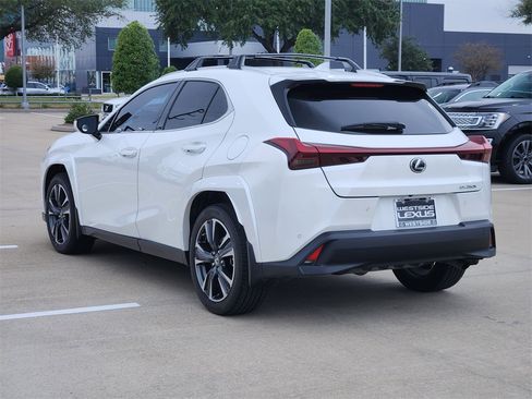 Used 2023 Lexus UX 250h FWD w/ Premium Package image 5