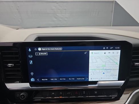 Used 2025 Chevrolet Silverado 1500 LT image 30