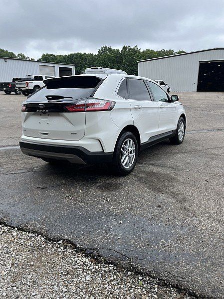 Used 2024 Ford Edge SEL w/ Convenience Package AWD/4WD image 7