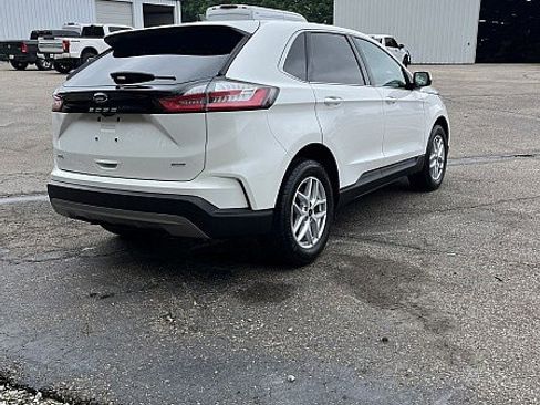 Used 2024 Ford Edge SEL w/ Convenience Package AWD/4WD image 7