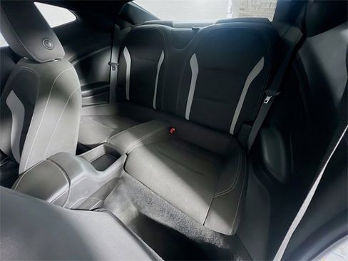 Used 2018 Chevrolet Camaro LT w/ Technology Package image 26