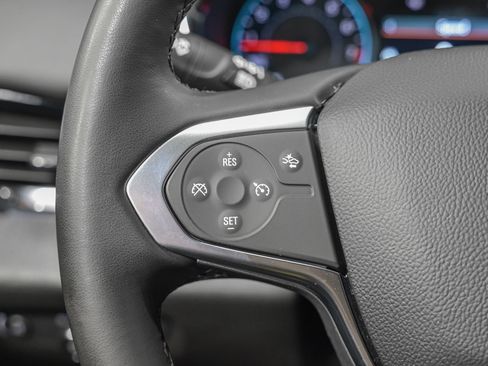 Used 2023 Chevrolet Traverse LT w/ LPO, Floor Liner Package AWD/4WD image 19
