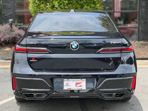 Used 2024 BMW 760i xDrive w/ Executive Package AWD/4WD image 14