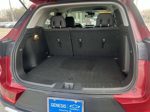 Used 2021 Chevrolet TrailBlazer LT w/ Premium Seating Package image 10
